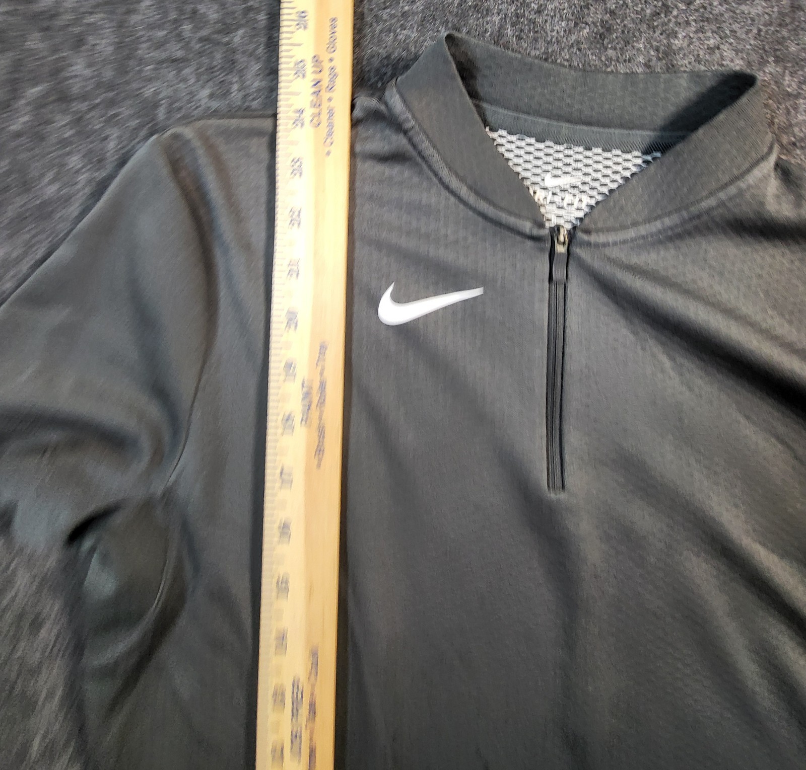 Nike Dri-Fit 1/4 Zip Short Sleeve Pullover Activewear Women’s Medium Dark Gray