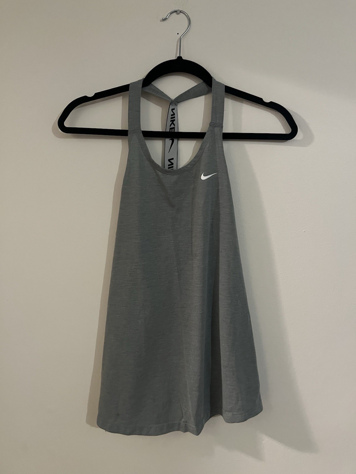 Nike Dri-FIT Women’s Small Gray Racerback Tank Top Athletic Workout Running