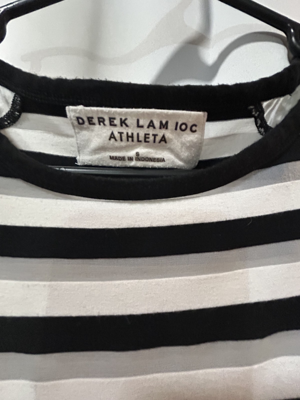 Size Small DEREK LAM 10C ATHLETA White and Black Raglan Shirt