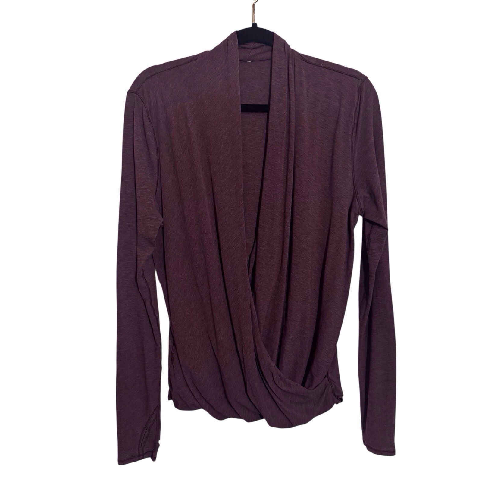 Lululemon Size Medium Purple Long Sleeve Radiant Top Stretch Wrap Athletic Gym