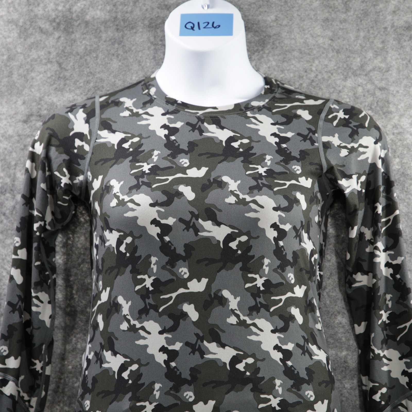 Terramar Shirt Womens Large Gray Camo Long Sleeve Stretch Thumbholes Base Layer