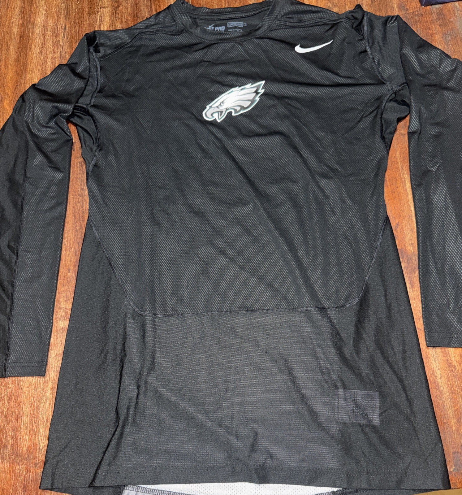 Mens Nike Pro Combat Eagles Dri Fit Base Later Top Size 2XL