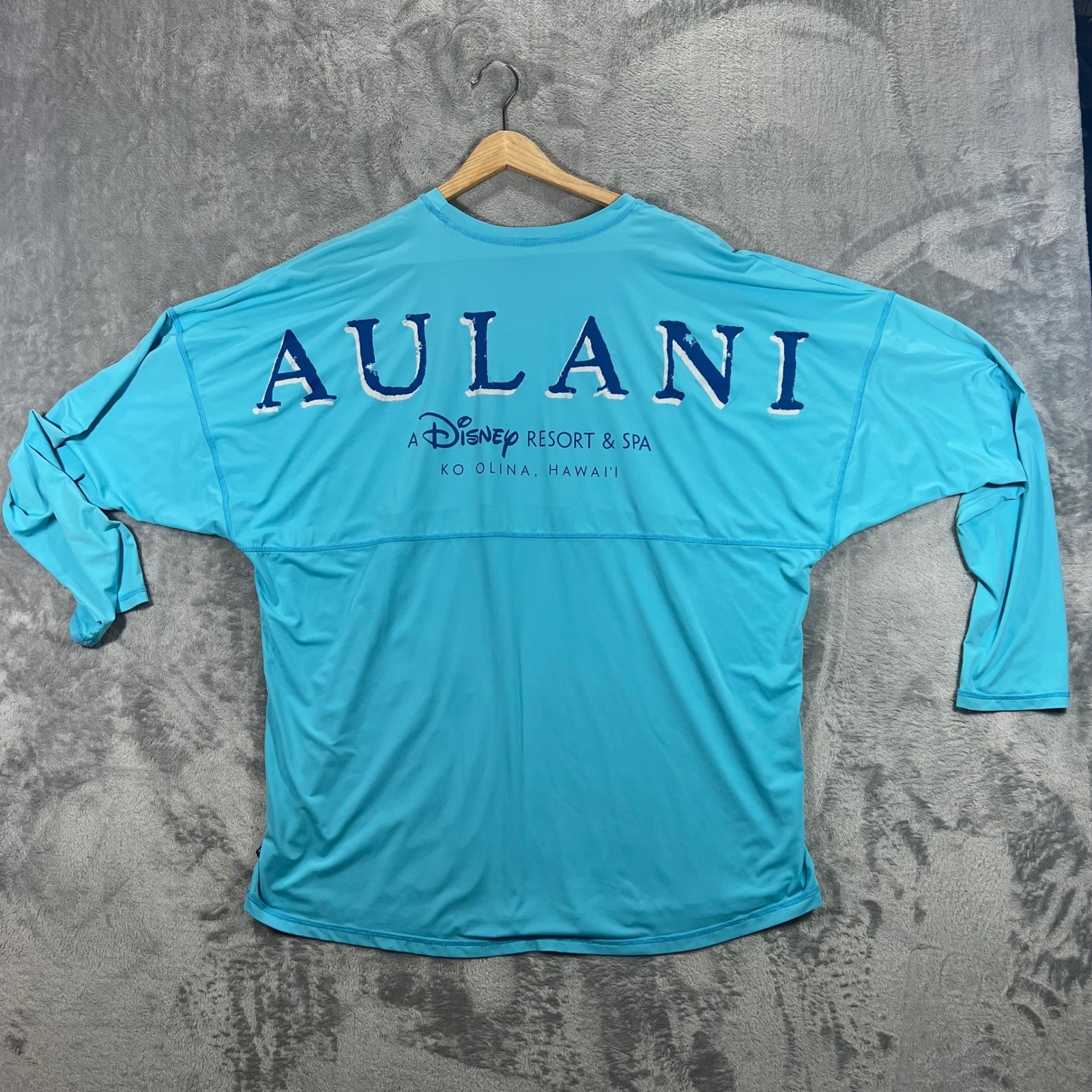 DISNEY Aulani Spirit Jersey Adult Large Blue Long Sleeve Hawaii Mickey Summer