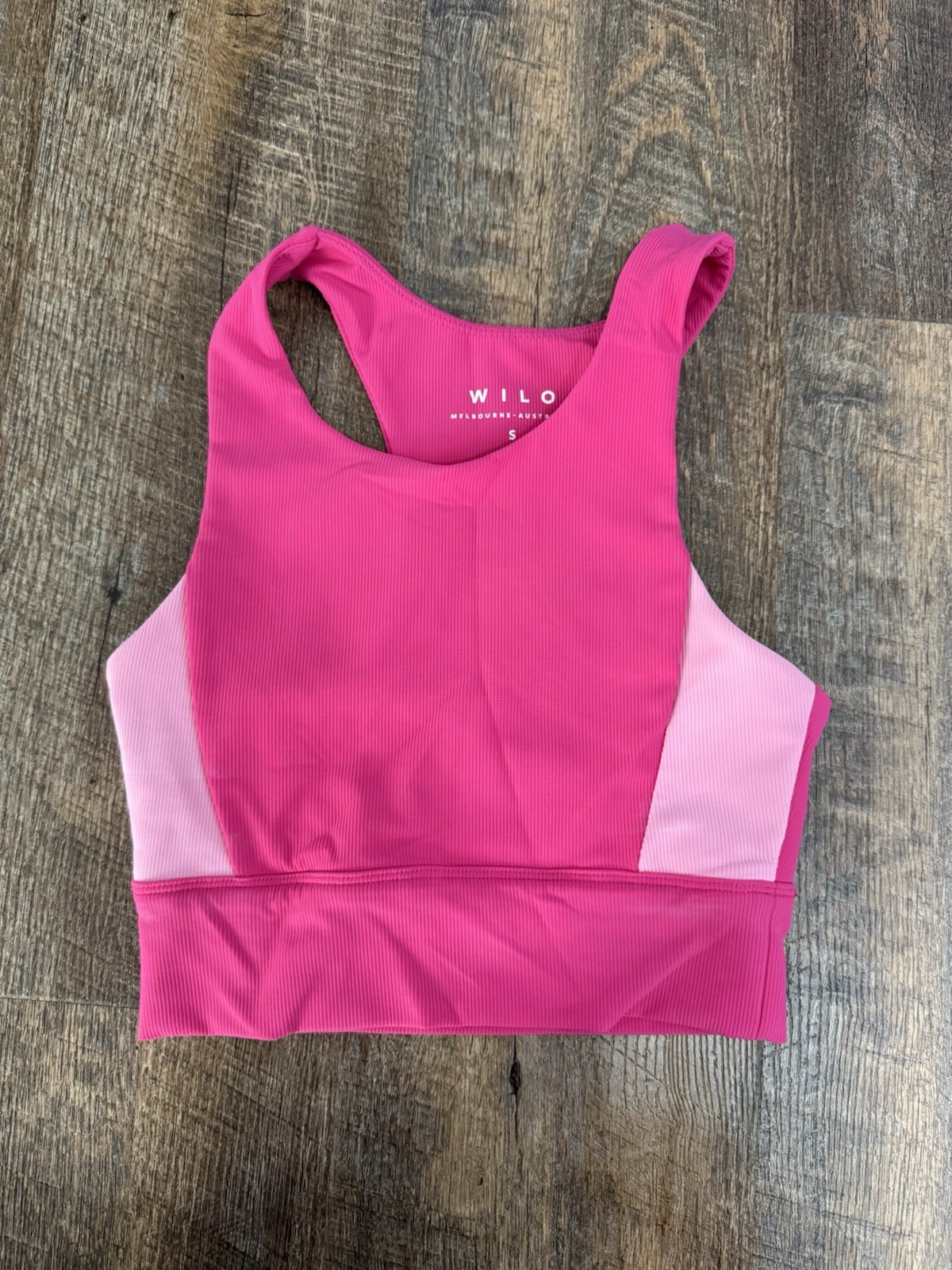 Wilo Women’s Sports Cropped Exercise Top Size Small Hot Pink