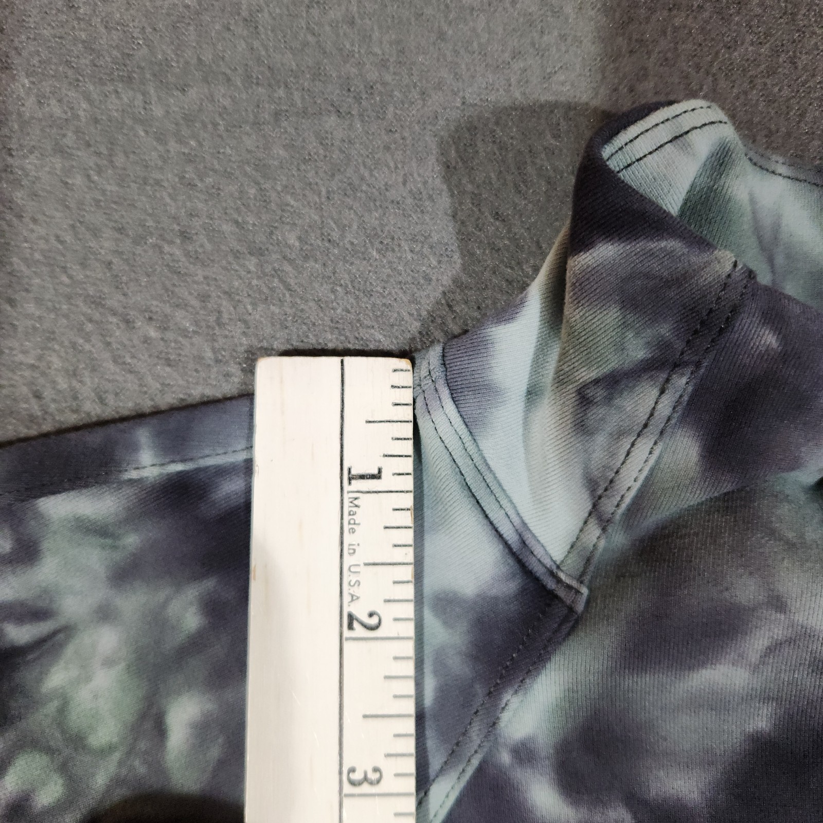 Lululemon Cropped Pullover Womens Size 8 Tie-Dye Athleisure Gym Running Yoga