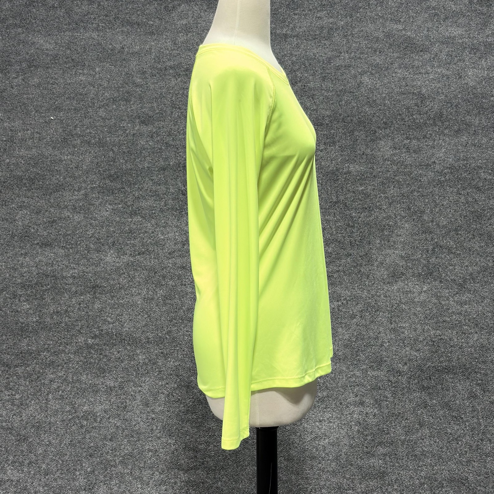 Vapor Apparel Shirt Womens Large Neon Yellow Long Sleeve UPF 50+ Sun Outdoor