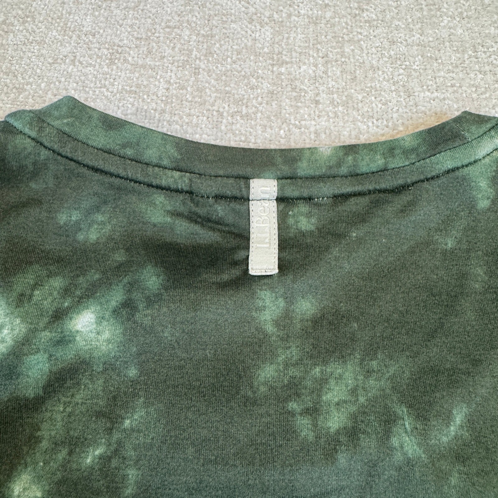 LL Bean VentureSoft Twist Front Long Sleeve Shirt Sea Green Camo XS NWT 519511