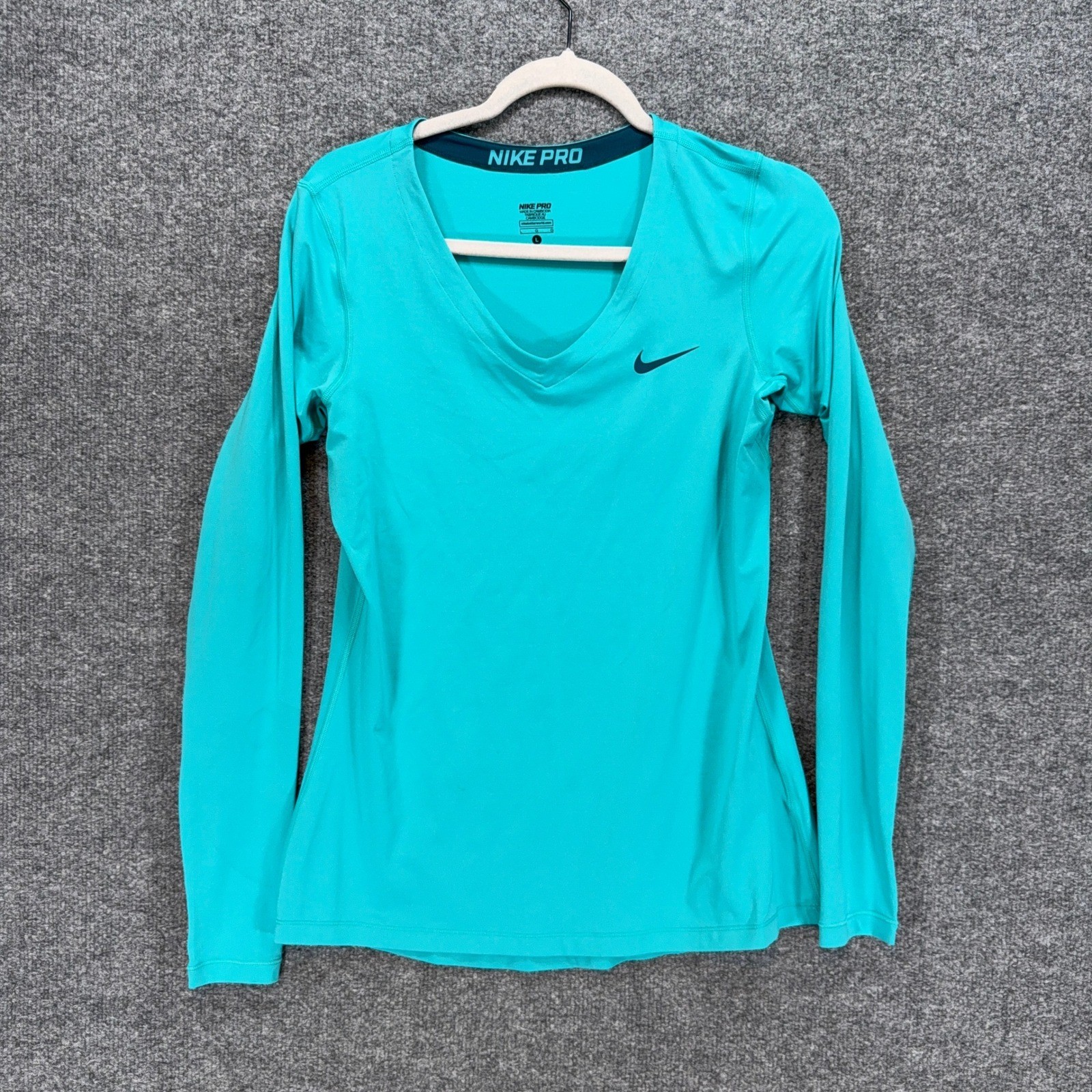 Nike Pro Shirt Womens Large Blue Long Sleeve V-Neck Athletic Gym Running