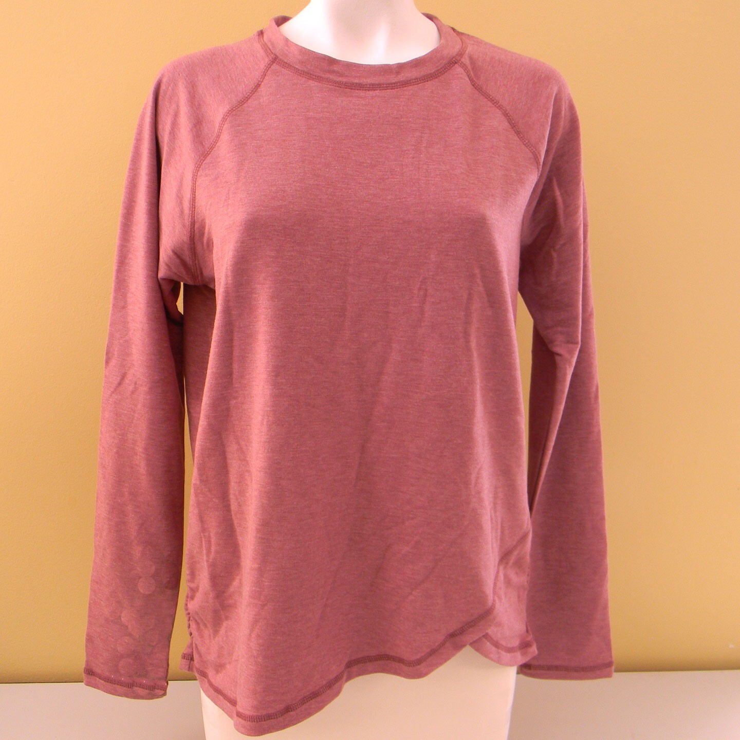 Danskin Women’s Active Raglan Sleeve Crossover Top/Shirt Size S Dusty Rose