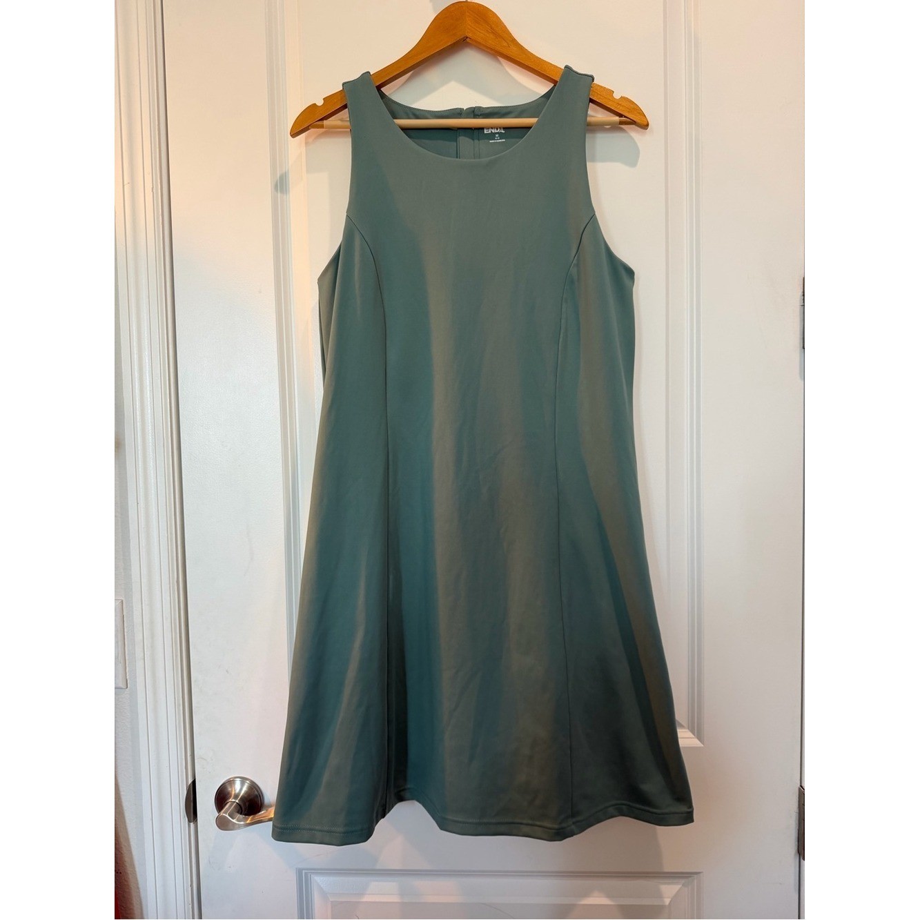 Lands’ End Active Tank Dress Built-In Shorts Sage Green Women’s Medium