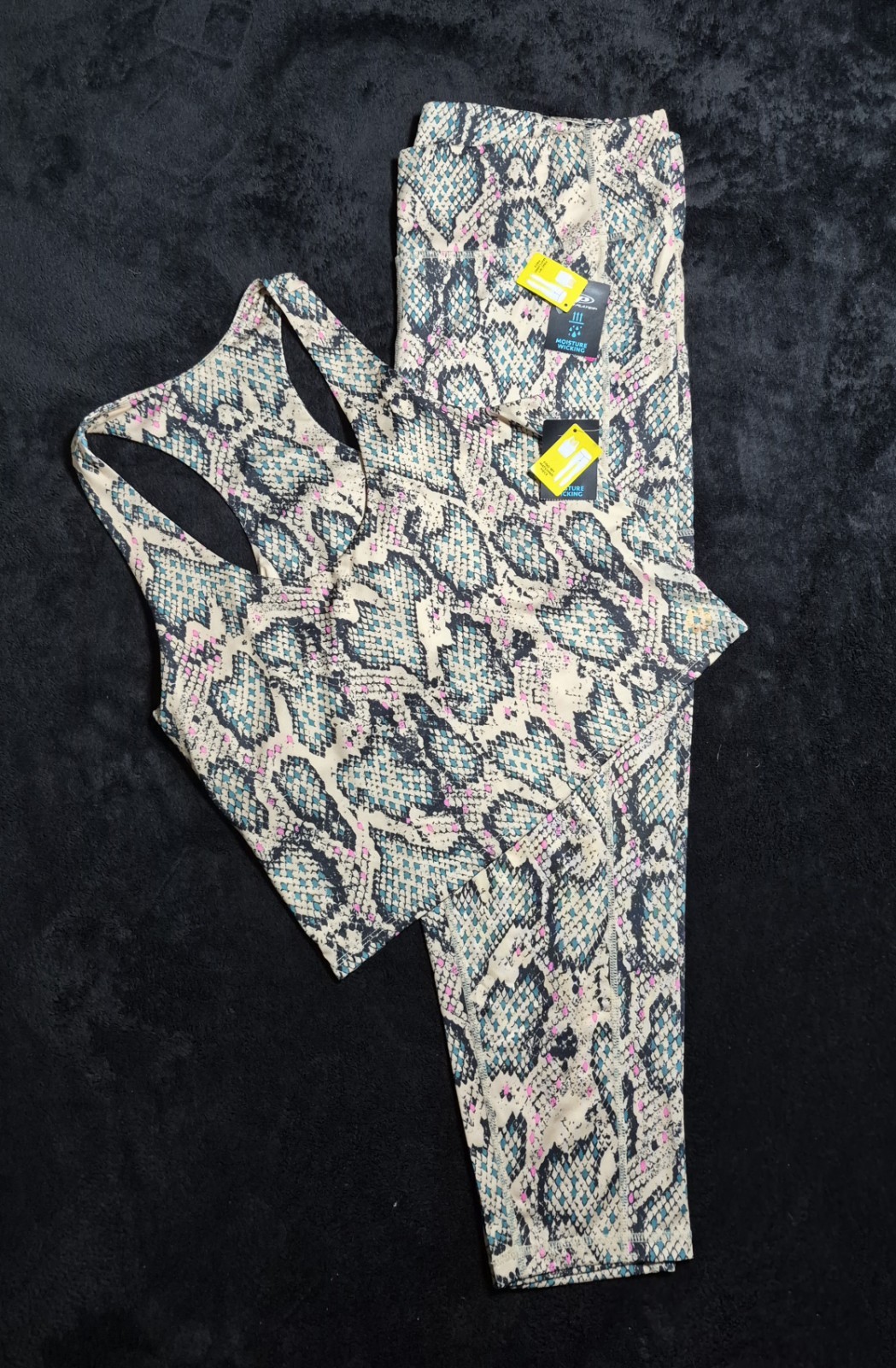 NWT Pro Player Women Sports Top Legging Set Activewear Moisture Wicking Pockets
