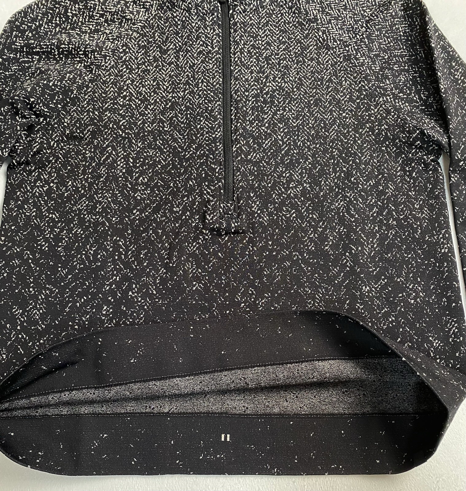 Lululemon Rest Less Cropped Half Zip Women’s Size 6 Herringbone Fade Black