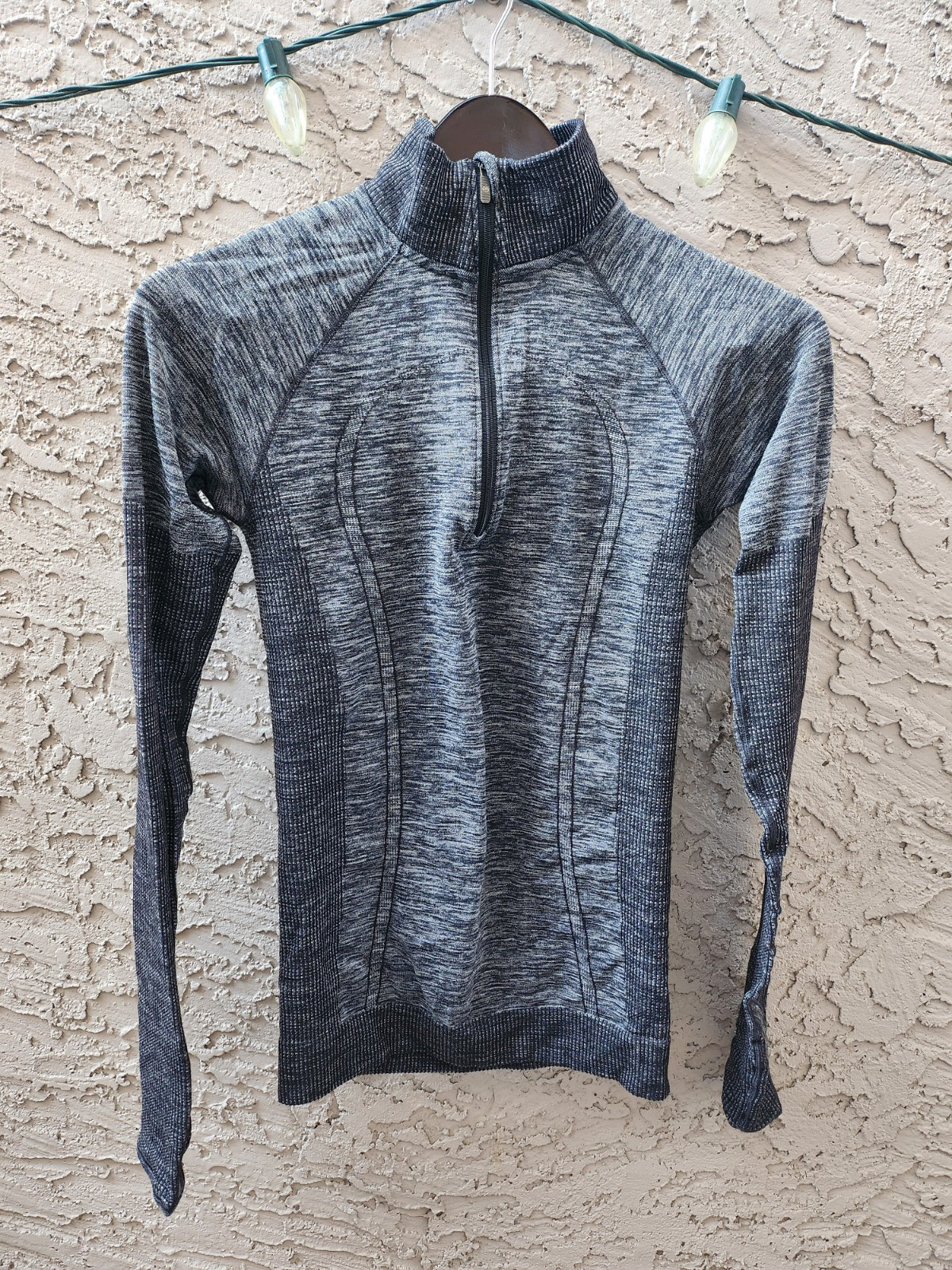 Lululemon Swiftly Wool 1/2 Zip Pullover Long Sleeve Turtleneck Black Grey SZ 6