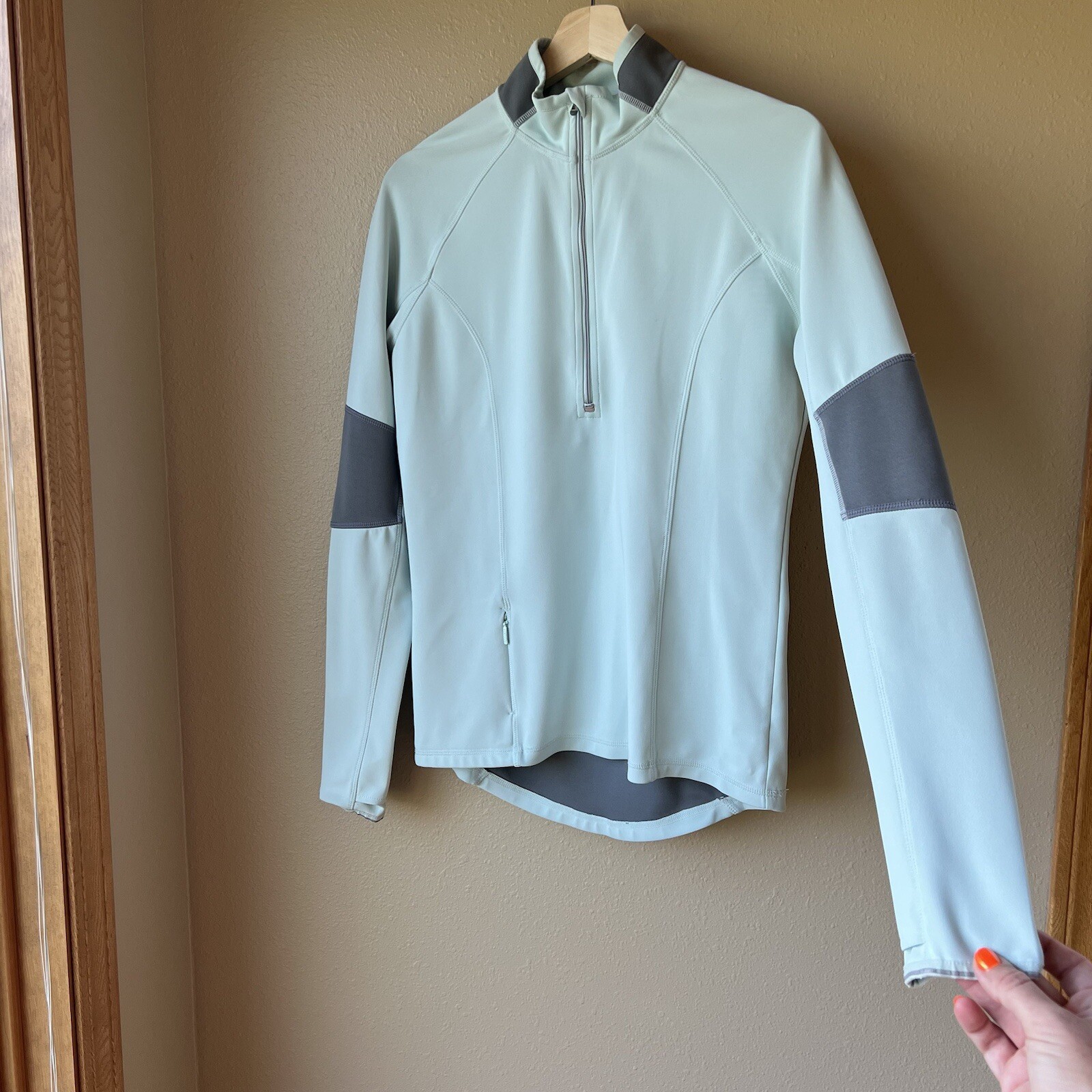 Athleta Lunar Pullover 1/4 Zip Top Size S Running Reflective Teal Water Green