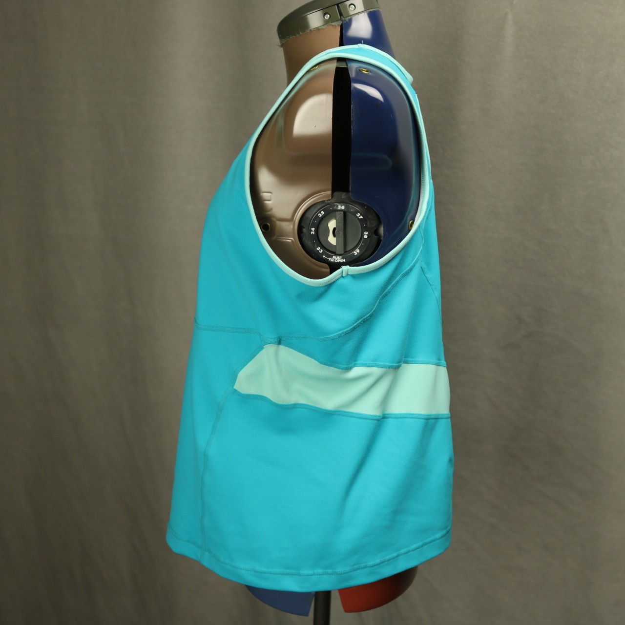 Lands End Athletic Performance Tank Top Racerback Built-in Bra Turquoise Blue XL
