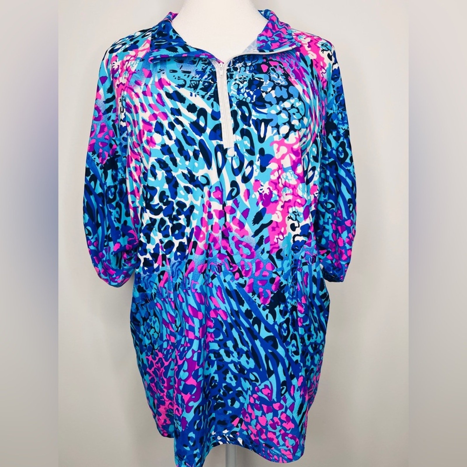Tzu Tzu Blue and Pink Animal Print Short Sleeve Top