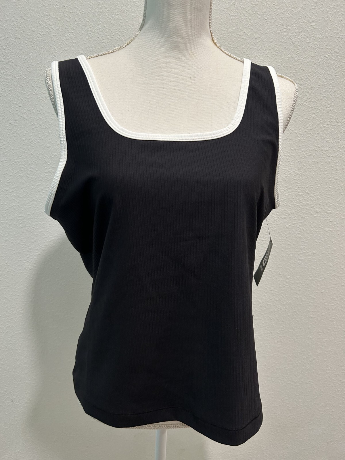 ID Ideology Womens Ottoman Ribbed Tank Top Deep Black White Spandex Blend New