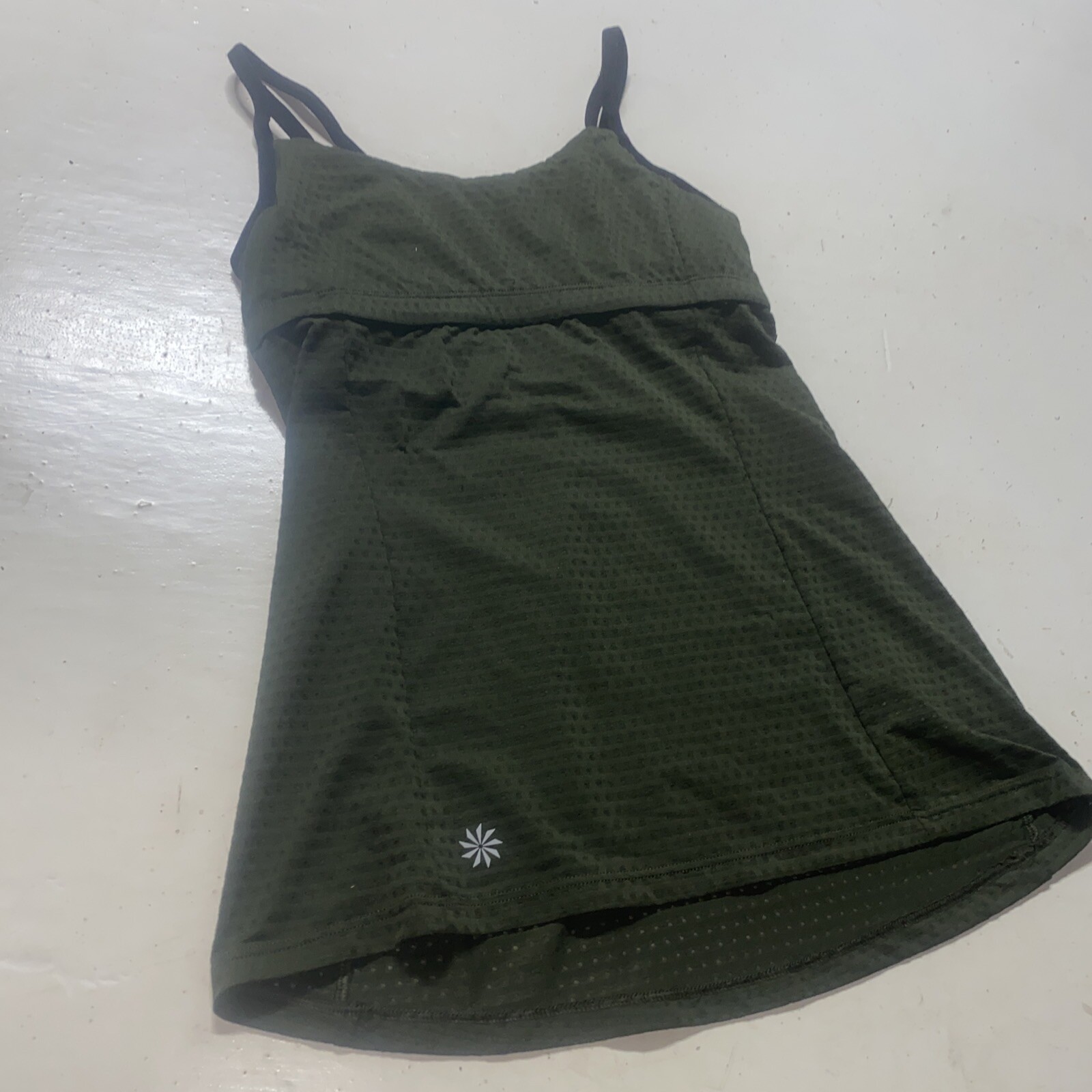 Athleta Olive Green Vented Flow Workout Tank Size XXS Straps Stretch Breatheable