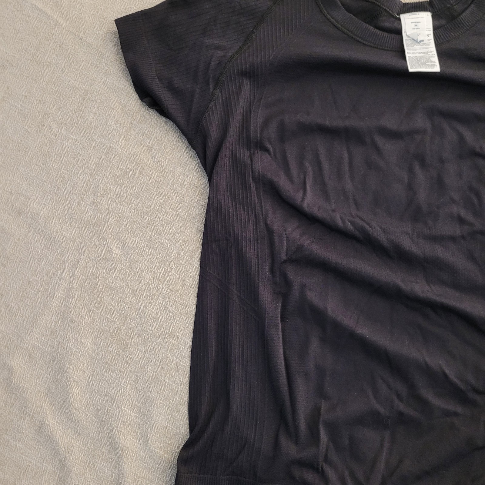 2pk Old Navy Seamless Performance Athleisure Go-Dry Athletic T-Shirt Womens XL