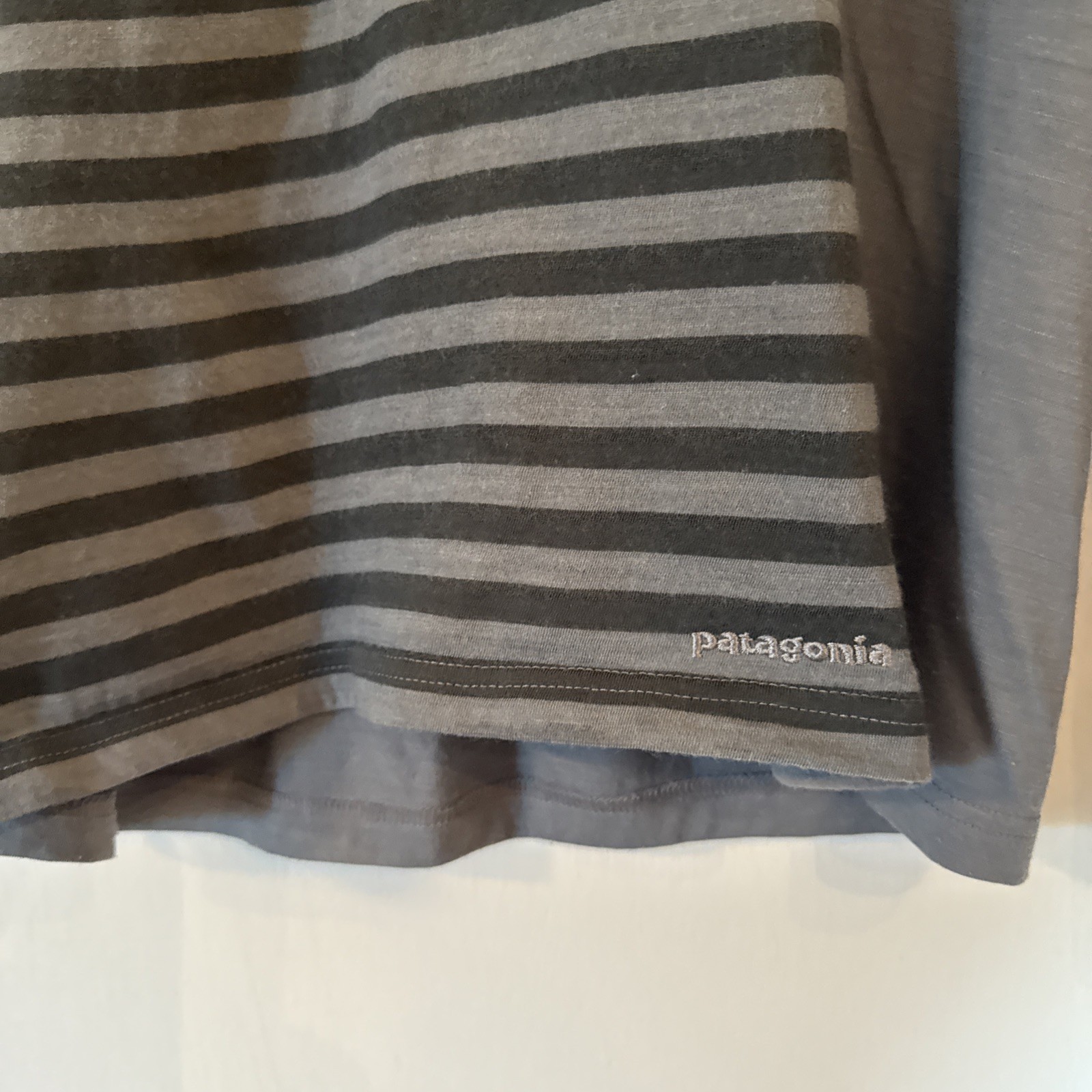 Patagonia Activewear Top Grey Quarter-Zip Merino Wool Blend Gym | Women’s XS
