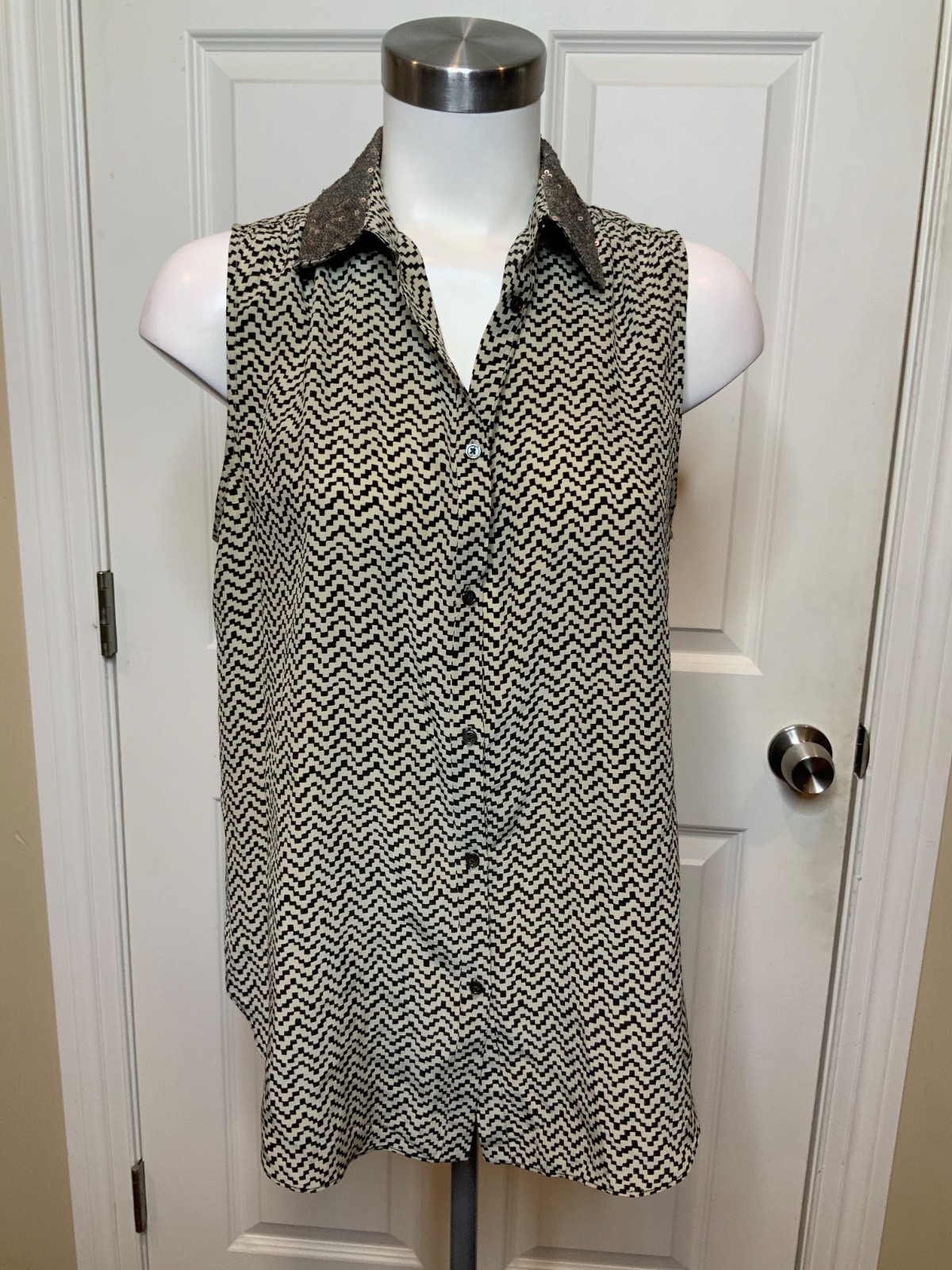 Elizabeth and James Multicolor Button-Up Sequin Collared Silk Tank Top, Size S