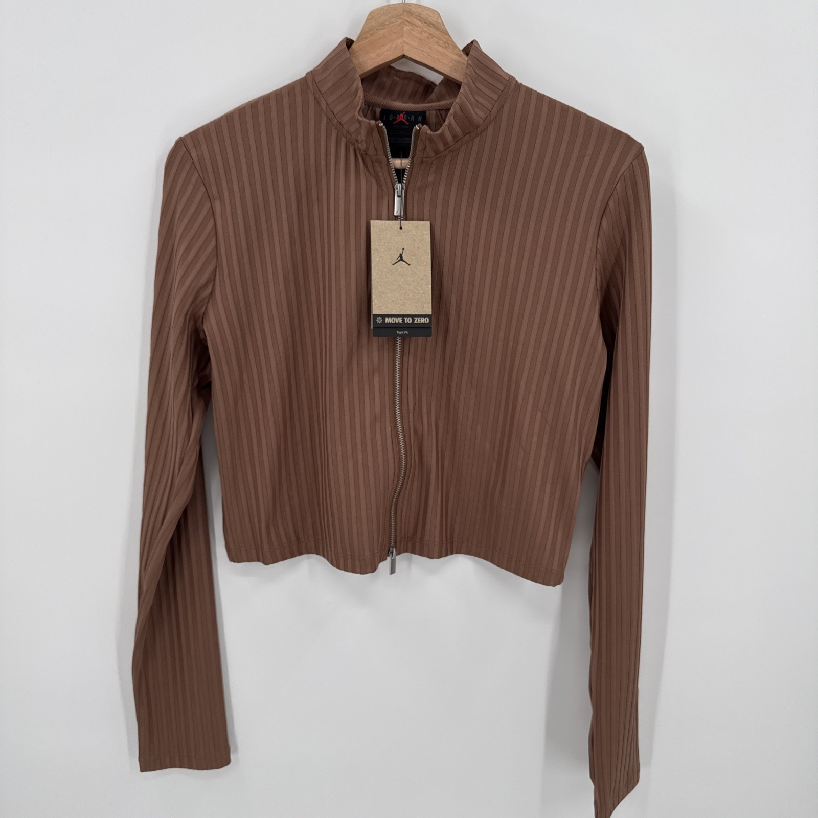 Nike Jordan Women’s Long Sleeve Cropped Full Zip Top Size Large Sporty Stretch