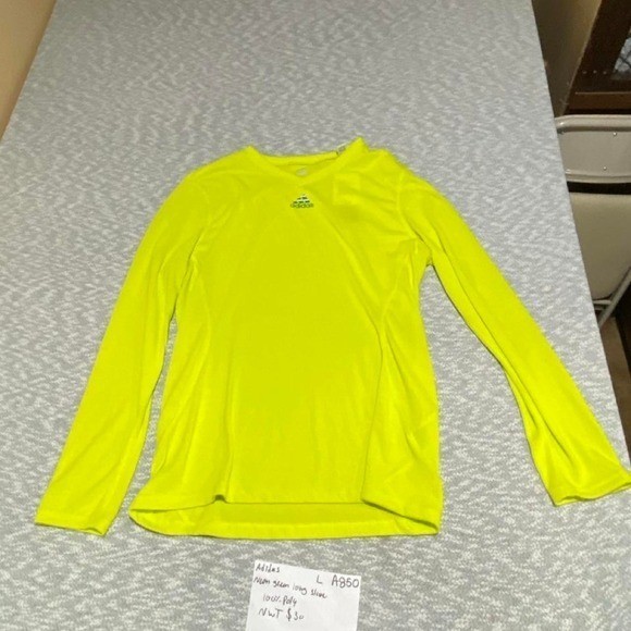 Adidas long sleeve neon yellow shirt NWT $30 size L. SKU-A850#athleticwear