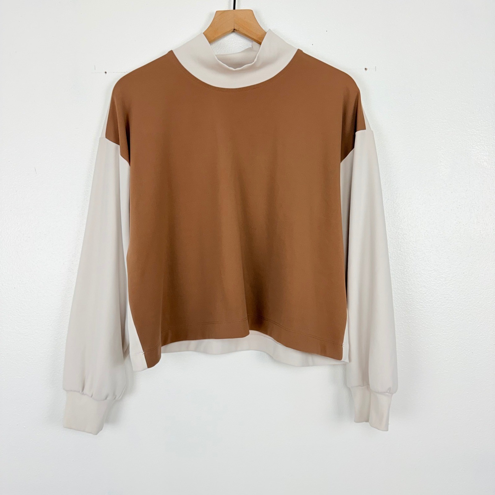 Athleta Venice Mock Neck Colorblock Sweatshirt Womens XL Brown Athleisure