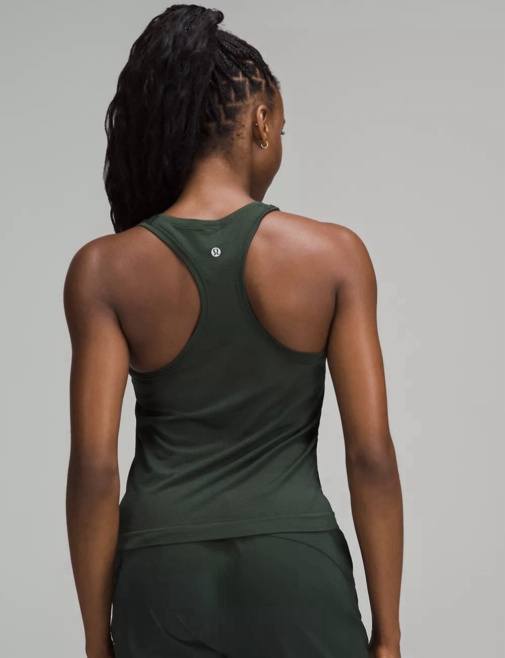Lululemon Size 2 Swiftly Tech Raceback Tank Top 2.0 Waist Length, Legacy Green
