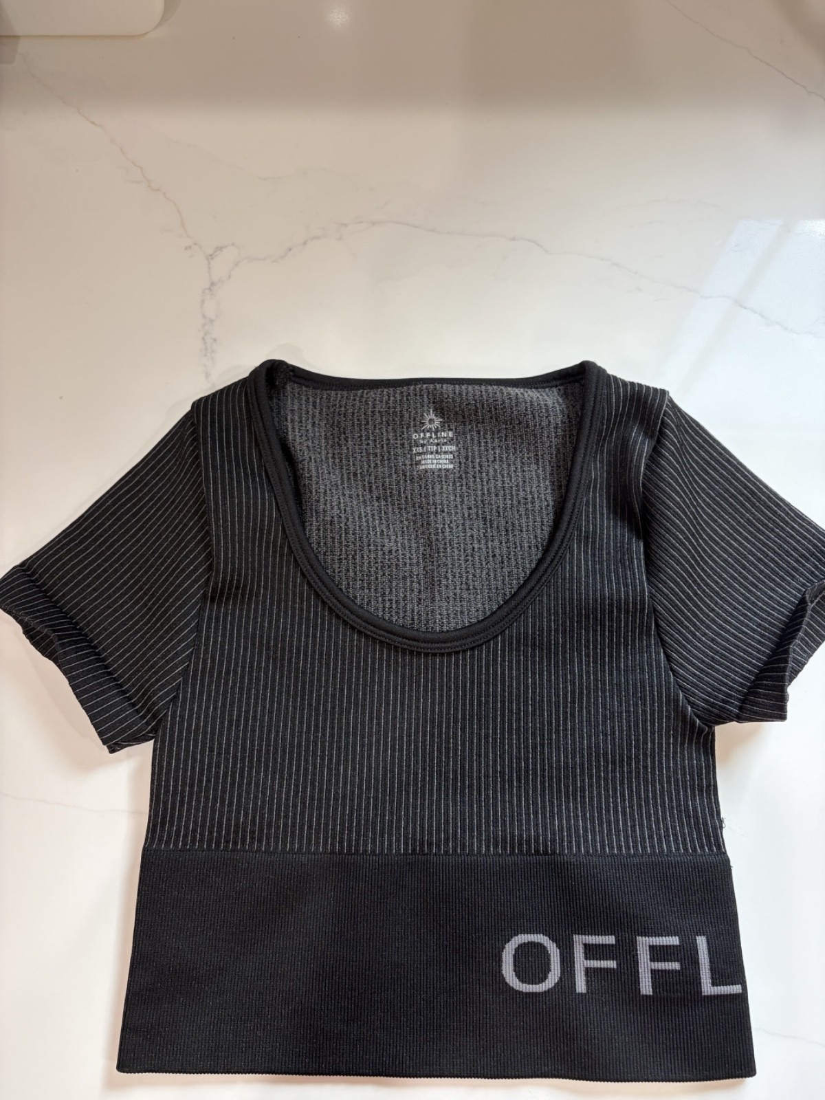 Womens OFFLINE BY AERIE fitted shirt crop top- NEW