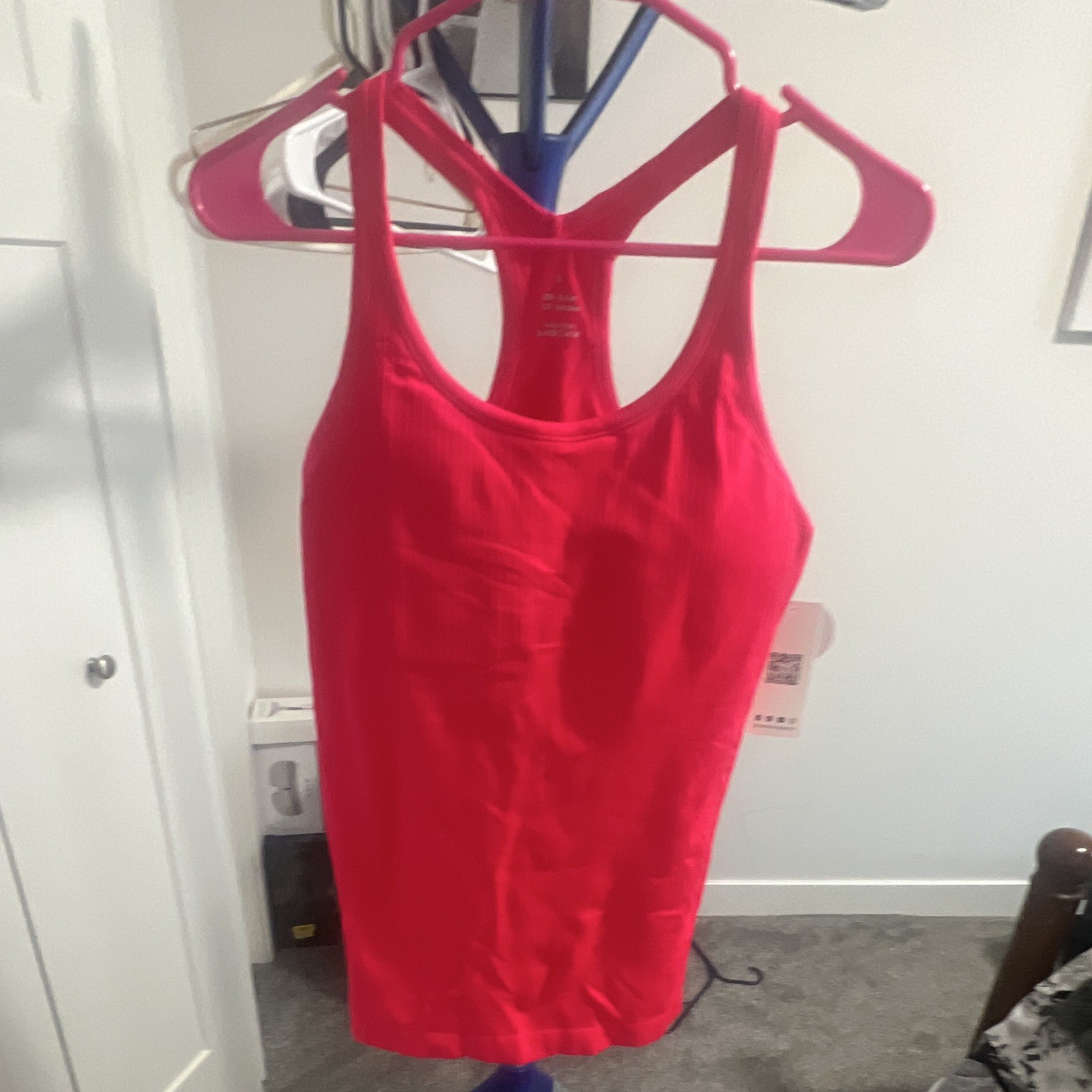 ATTARCO Women’s Red Racerback Tank Top Quick Dry Anti-Microbial Size L