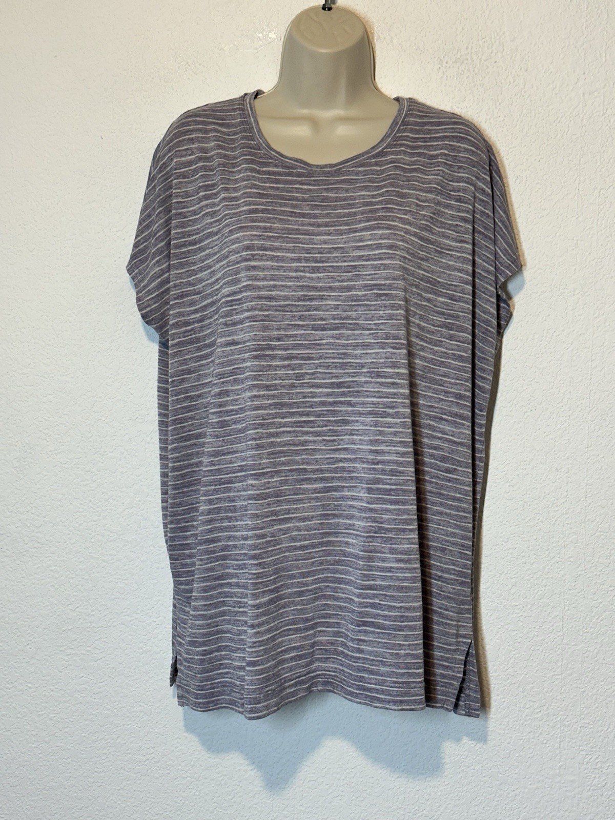 Athleta Purple Stripe Cap Sleeve Top Oversize Boxy Size Large Athleisure Comfort