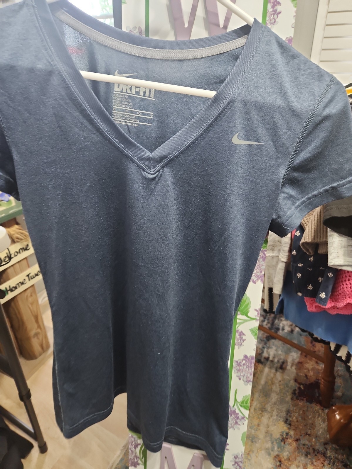 Nike Pro Dri-Fit Black Gray V-neck Short Sleeve Fitted 0050