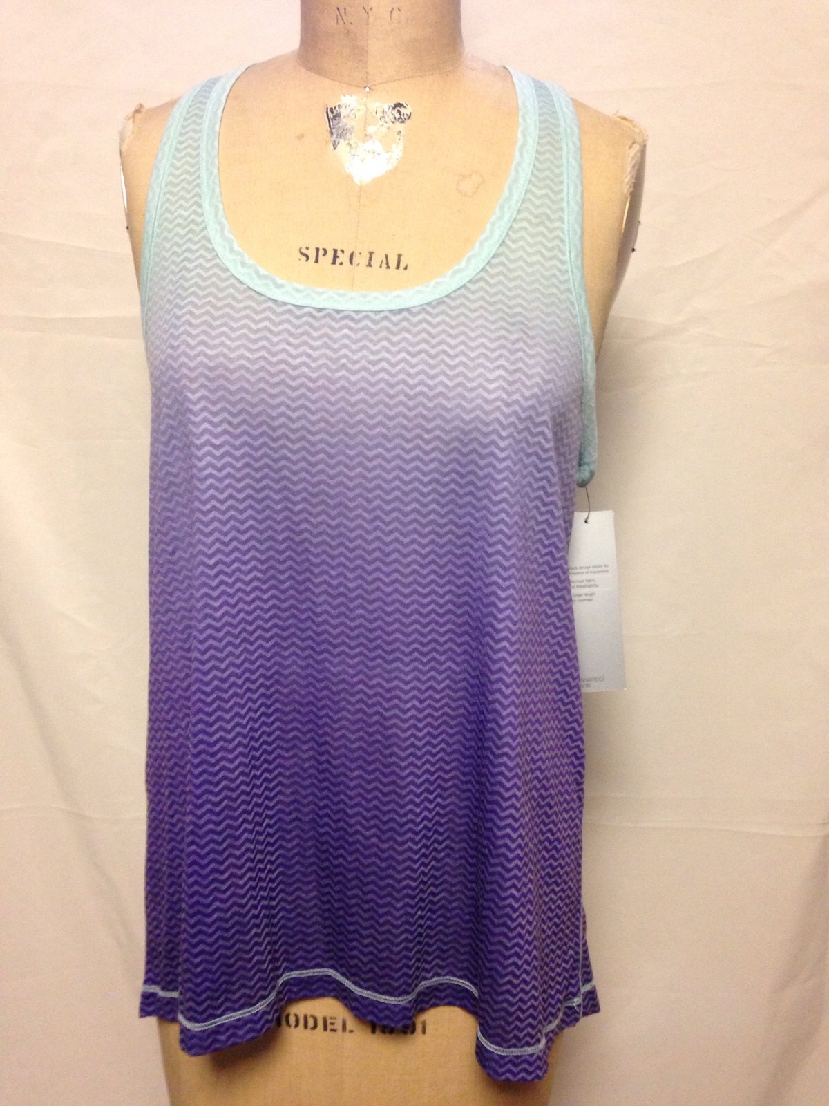 Ideology Dip-Dyed T-Back Chevron Print Tank Top Dazzle Ombre 761053D250 NWT