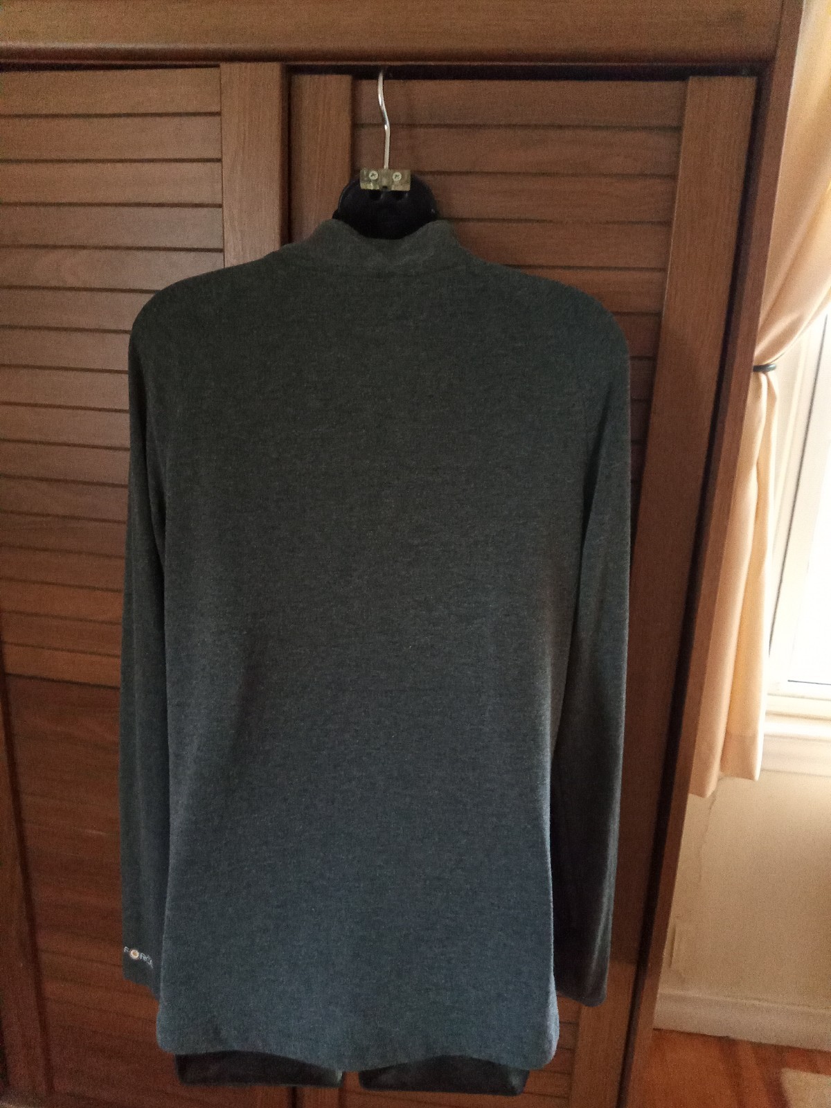 Carhartt Force Women’s Size M 8-10 Gray 1/4 Zip Long Sleeve Slightly Fitted Top
