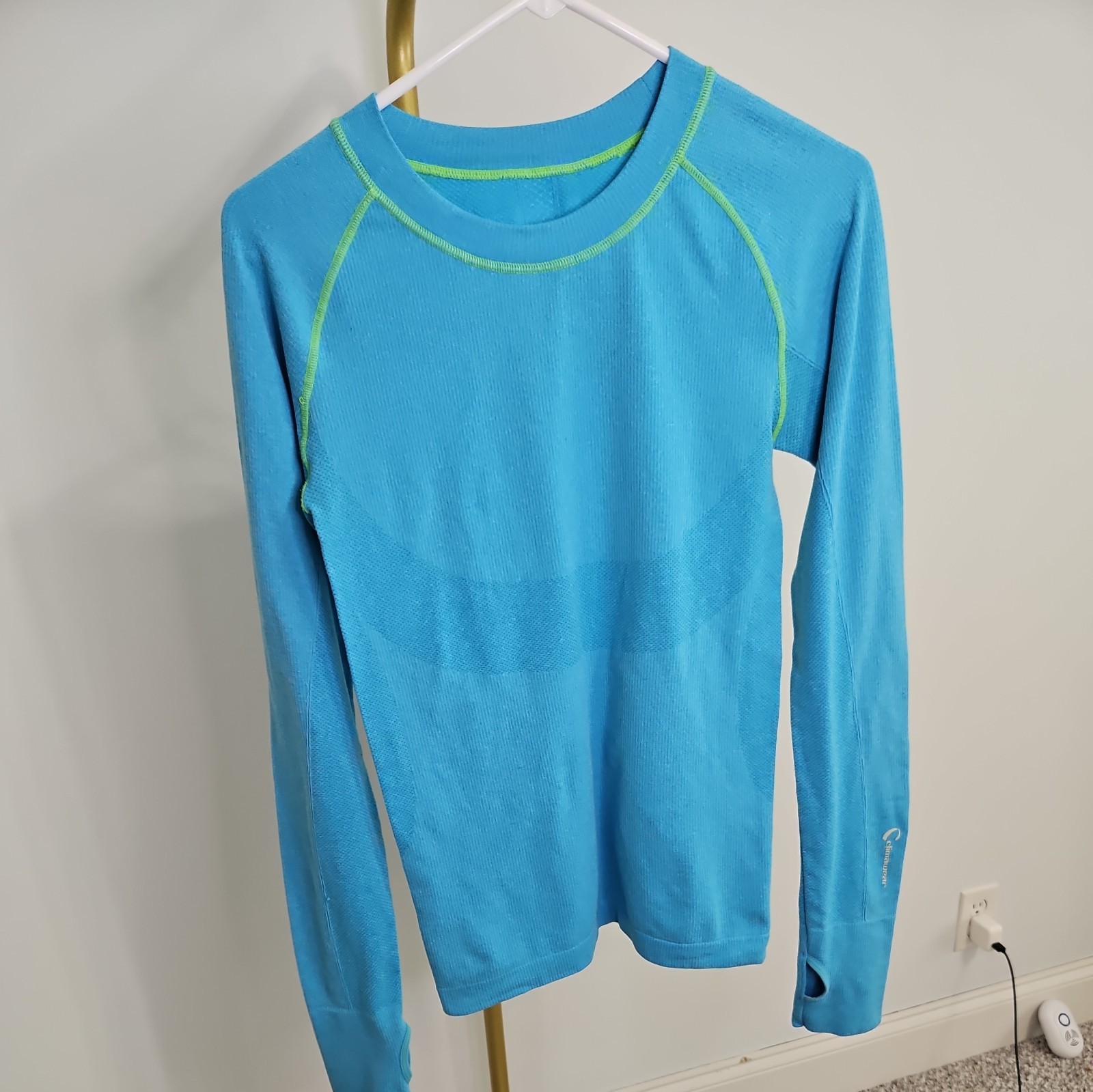 Climawear Seamless Long Sleeve Athletic Top women size small
