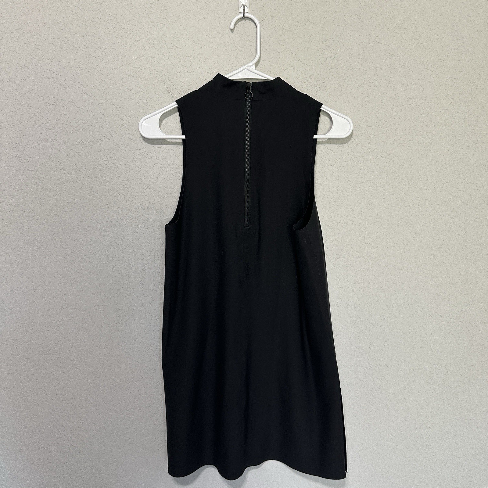 Athleta Interstellar Bike Long Tunic Top Black Womens Size Small Sleeveless