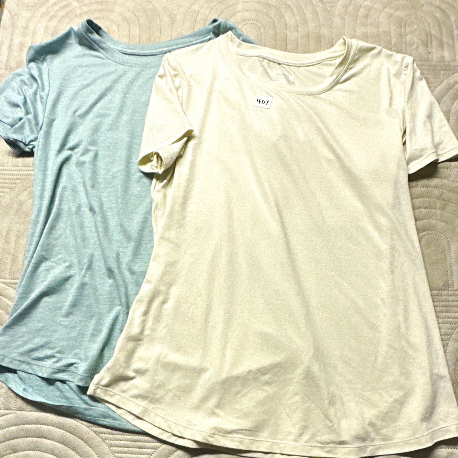 Jockey Women’s Activewear T-Shirt Lot 2 White Blue M Polyester Spandex Stretch