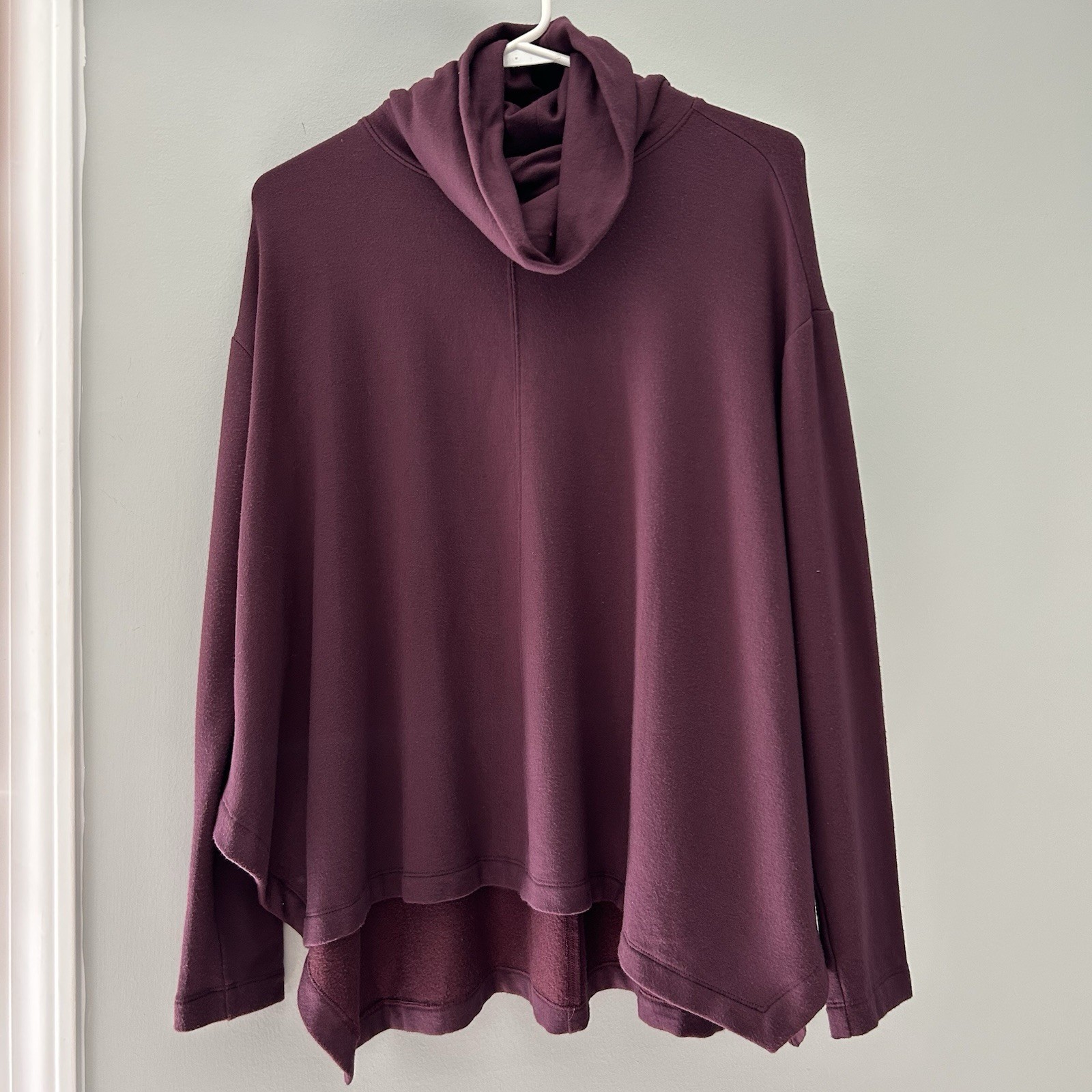 Athleta Funnel Neck Sweater Purple Burgundy Warmth Athletic Women’s Size XXS