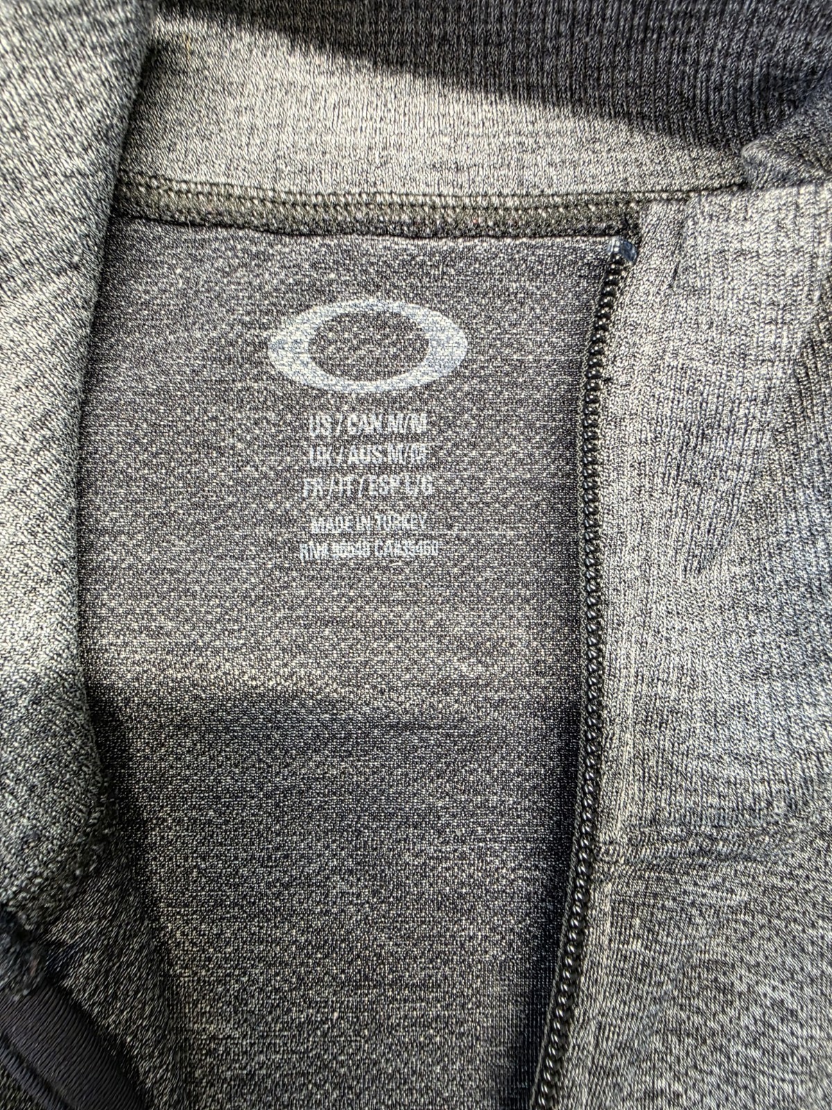 Oakley Womens Full Zip Mock Neck Active Jacket Gray Ribbed Medium Thumb Holes