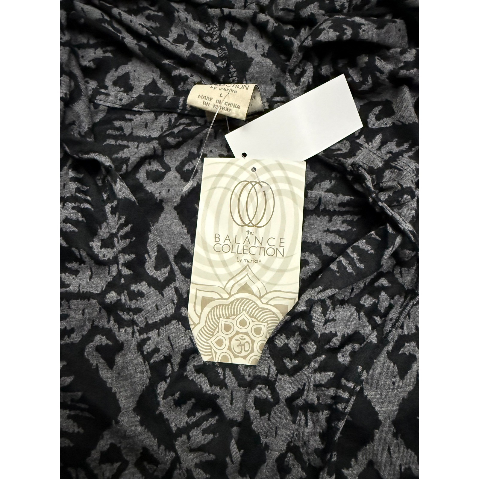 Balance Collection by Marika Womens Hooded Tunic Top Grey Black Ikat Print L NEW