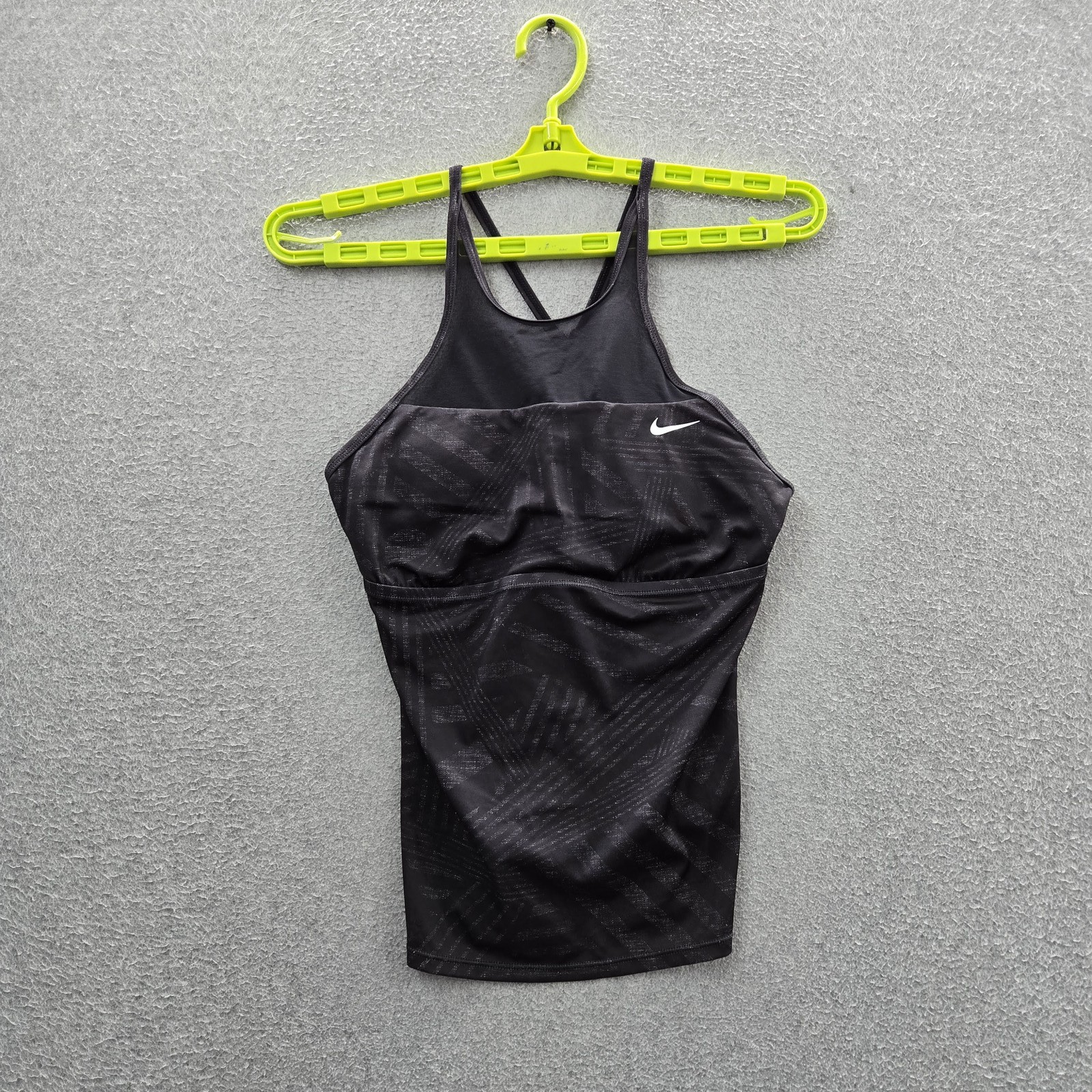 Nike Women Tank Top M Black Geometric Activewear Logo High Neck Pullover