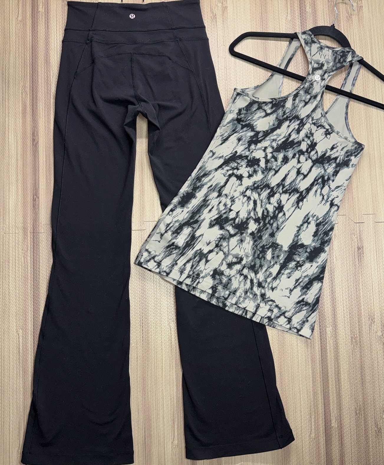 Lululemon 2 Piece Lot Size 6 Groove Pant Flare 32″ Black & Cool Racerback Tank