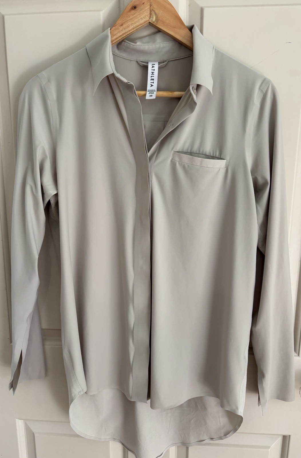 Athleta Women’s XS Solid Gray Collared Long Sleeve Button-Up Stretch Active Top