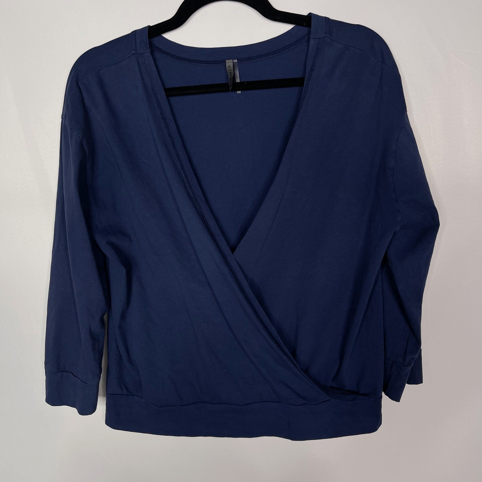 Vimmia Medium M Navy Blue Cotton Wrap Front 3/4 Sleeve Top Deep VNeck Banded Hem