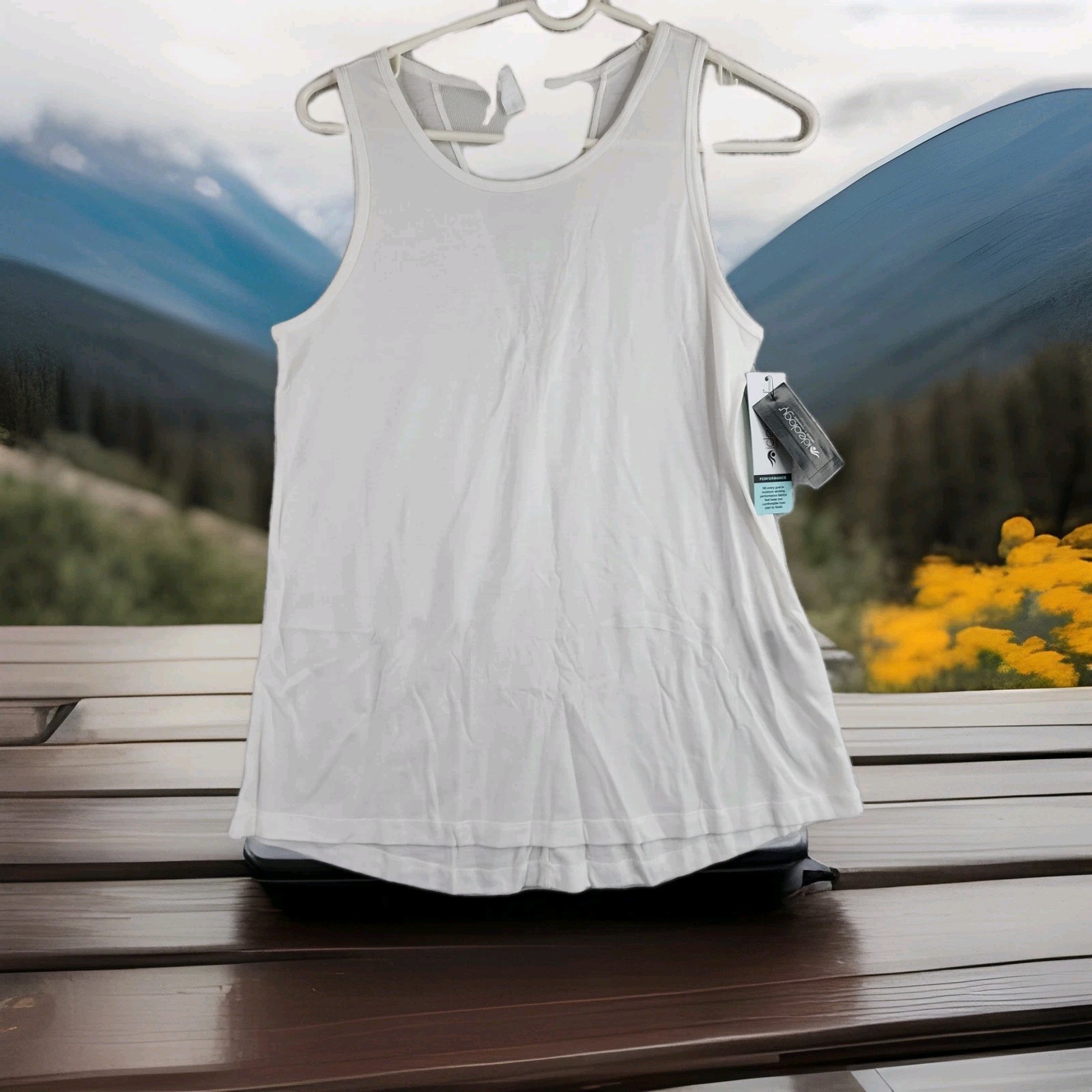 Ideology Mesh Racerback Swing Tank Top Bright White Womens Small