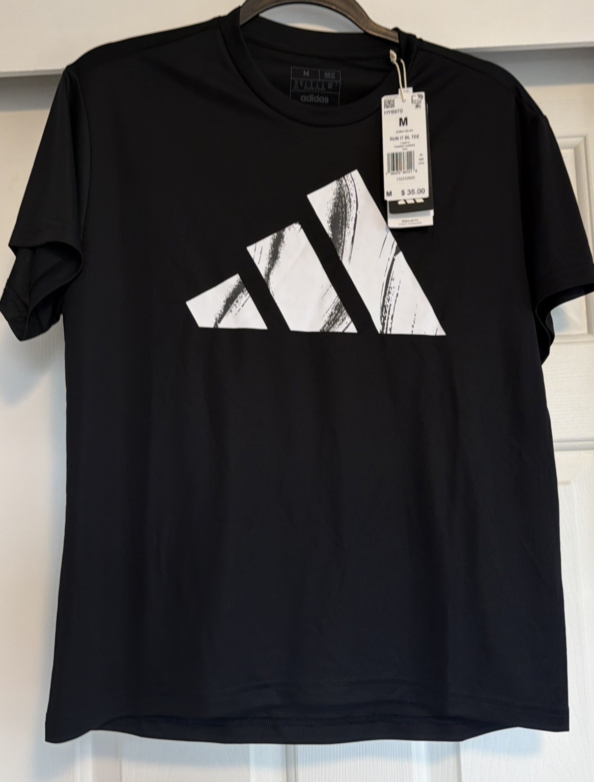 Adidas Women’s M Run It Tee In Black Slim fit NWT