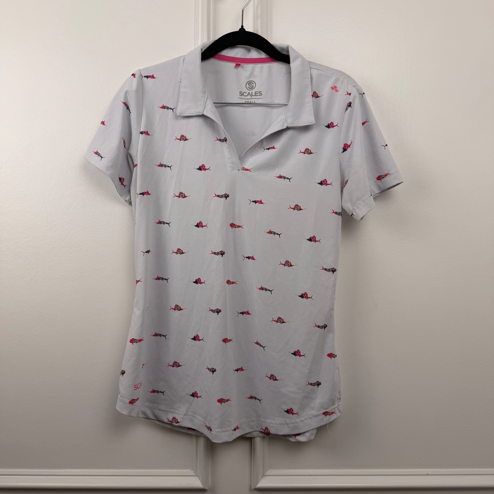 Scales Gear Womens Gray Fish Print Performance Polo Shirt Short Sleeve Small