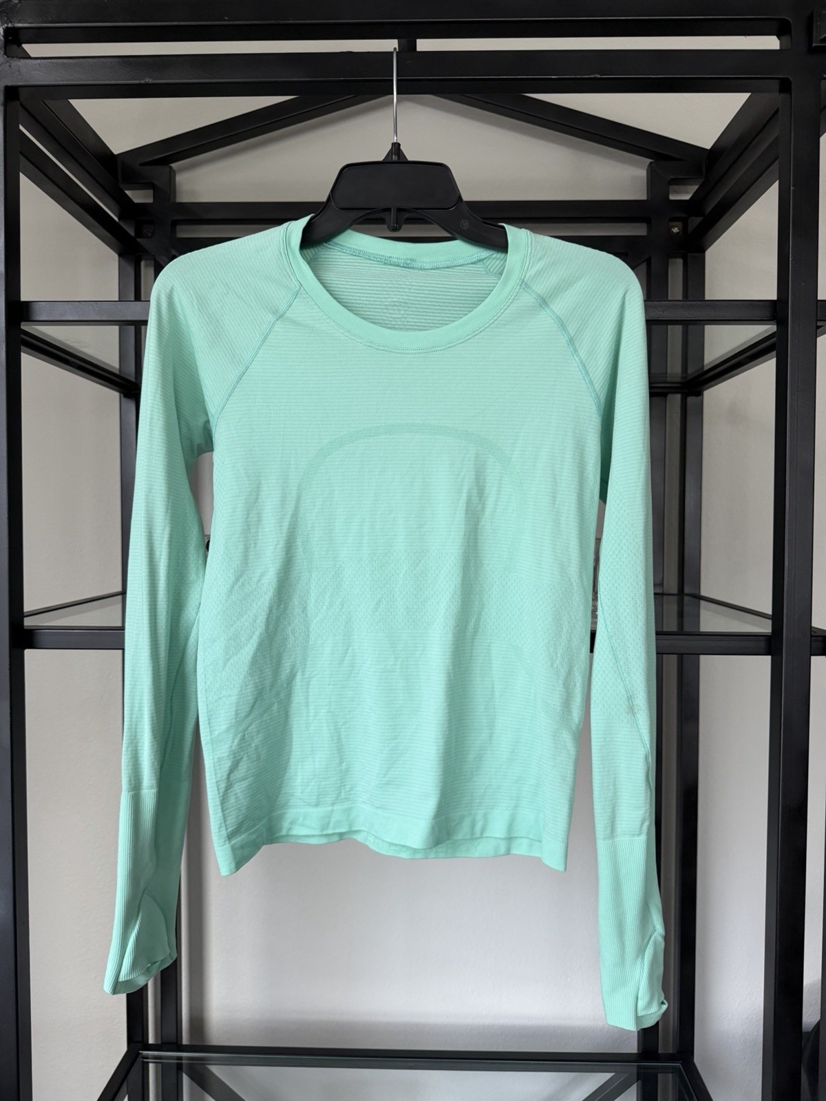 Lululemon Women’s Long Sleeve Swiftly Size 6