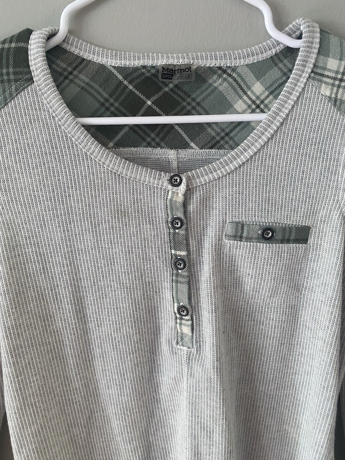 Marmot Base Layer Top Womens S Green Plaid Outdoors Hiking Activewear